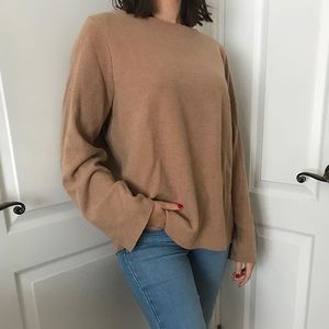 Long sleeve camel knit sweater
